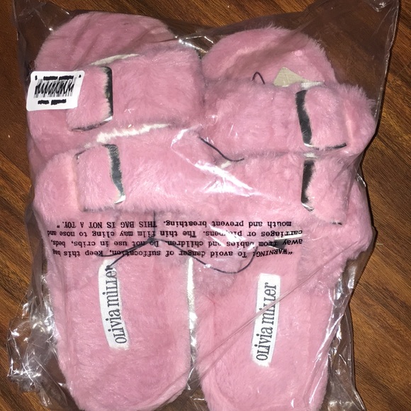 Fuzzy Slip-On Slides - Picture 8 of 8